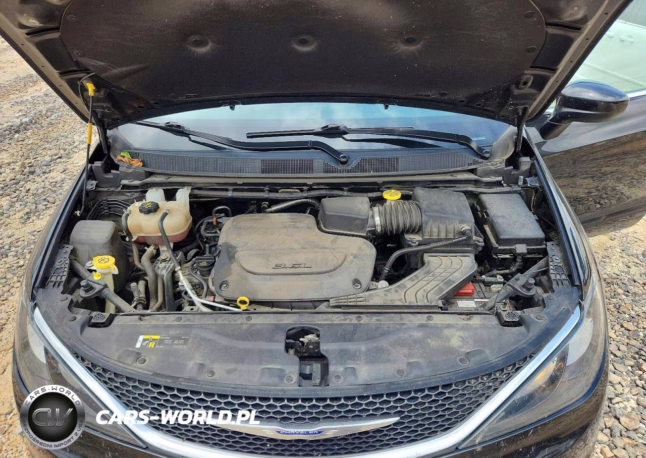 2020 Chrysler Voyager Lxi VIN:2C4RC1DG6LR265298 - 12