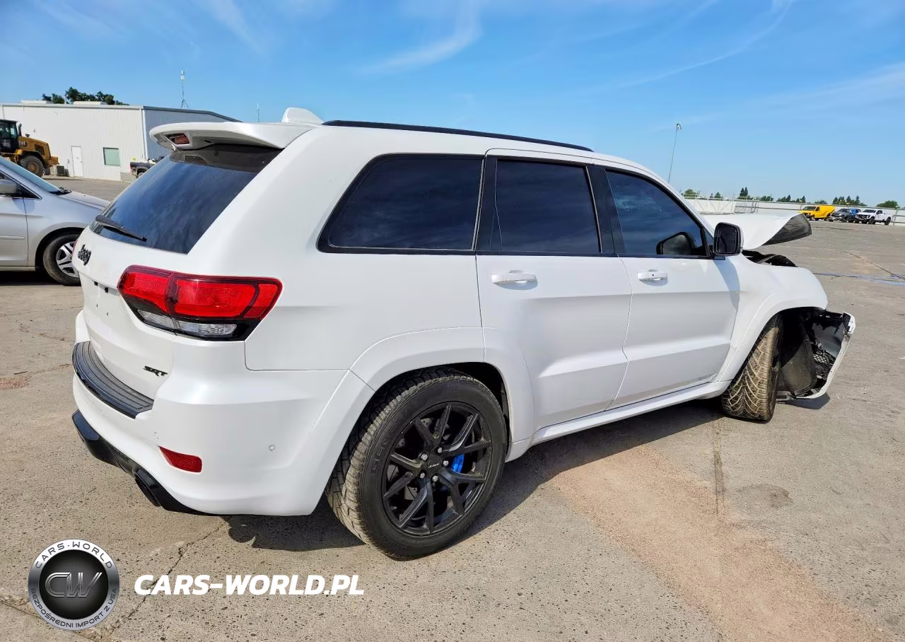 2019 Jeep Grand Cherokee Srt-8 VIN:1C4RJFDJ2KC568228 - 3