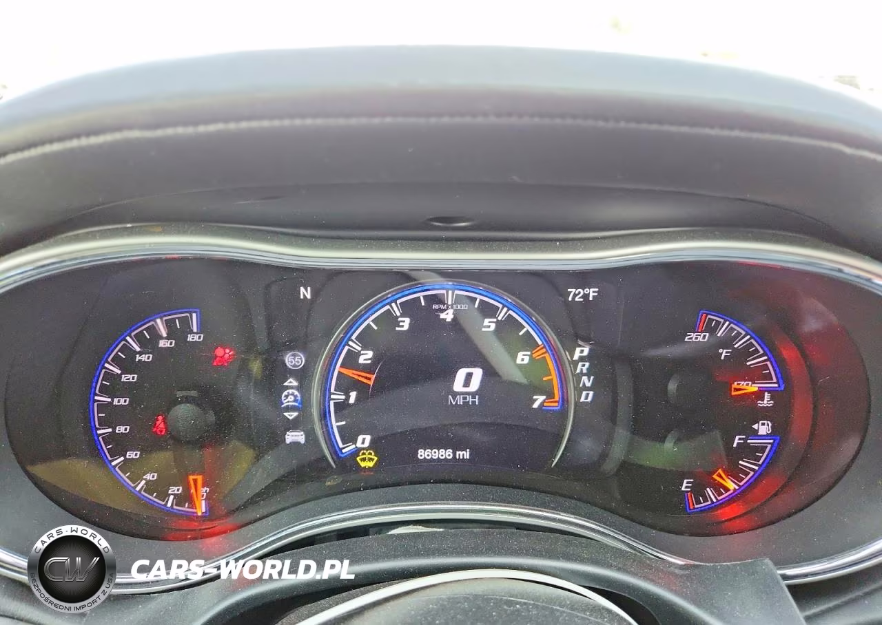 2019 Jeep Grand Cherokee Srt-8 VIN:1C4RJFDJ2KC568228 - 9