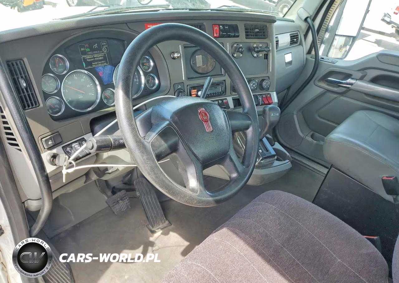 2014 Kenworth Construction T680 VIN:1XKYA48XXEJ402624 - 5