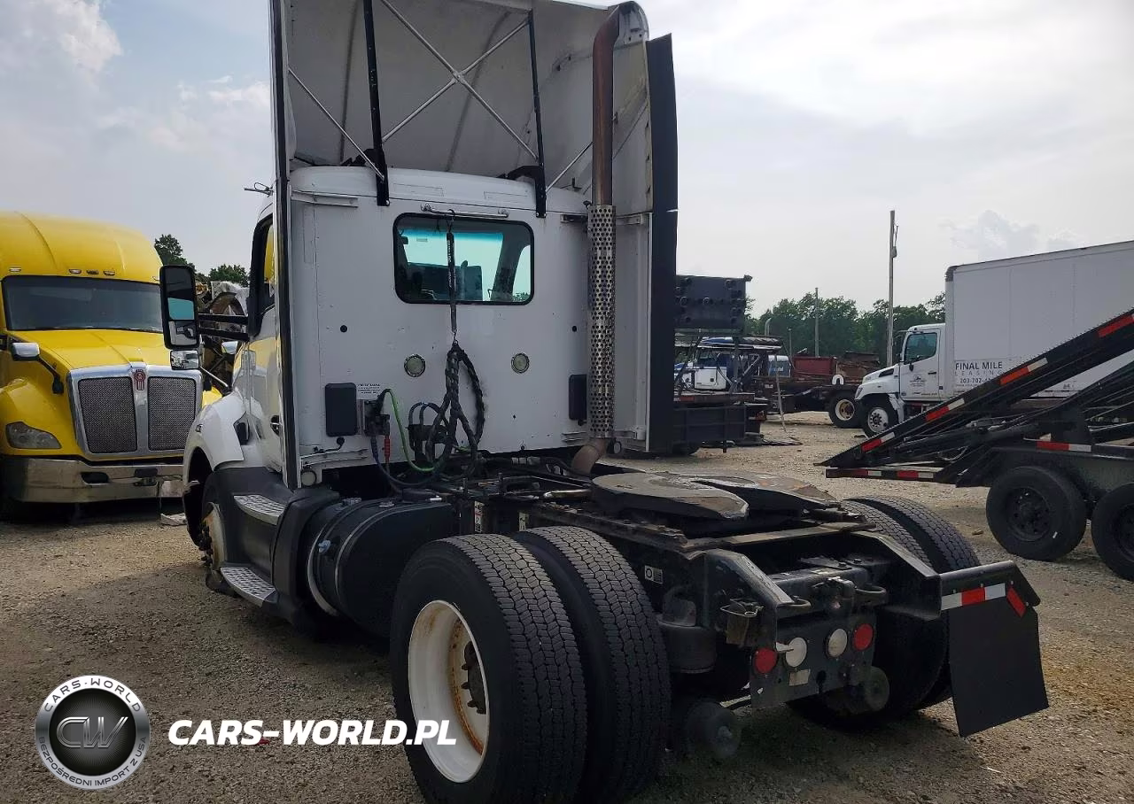 2016 Kenworth Construction T680 VIN:1XKYA48X0GJ496371 - 3