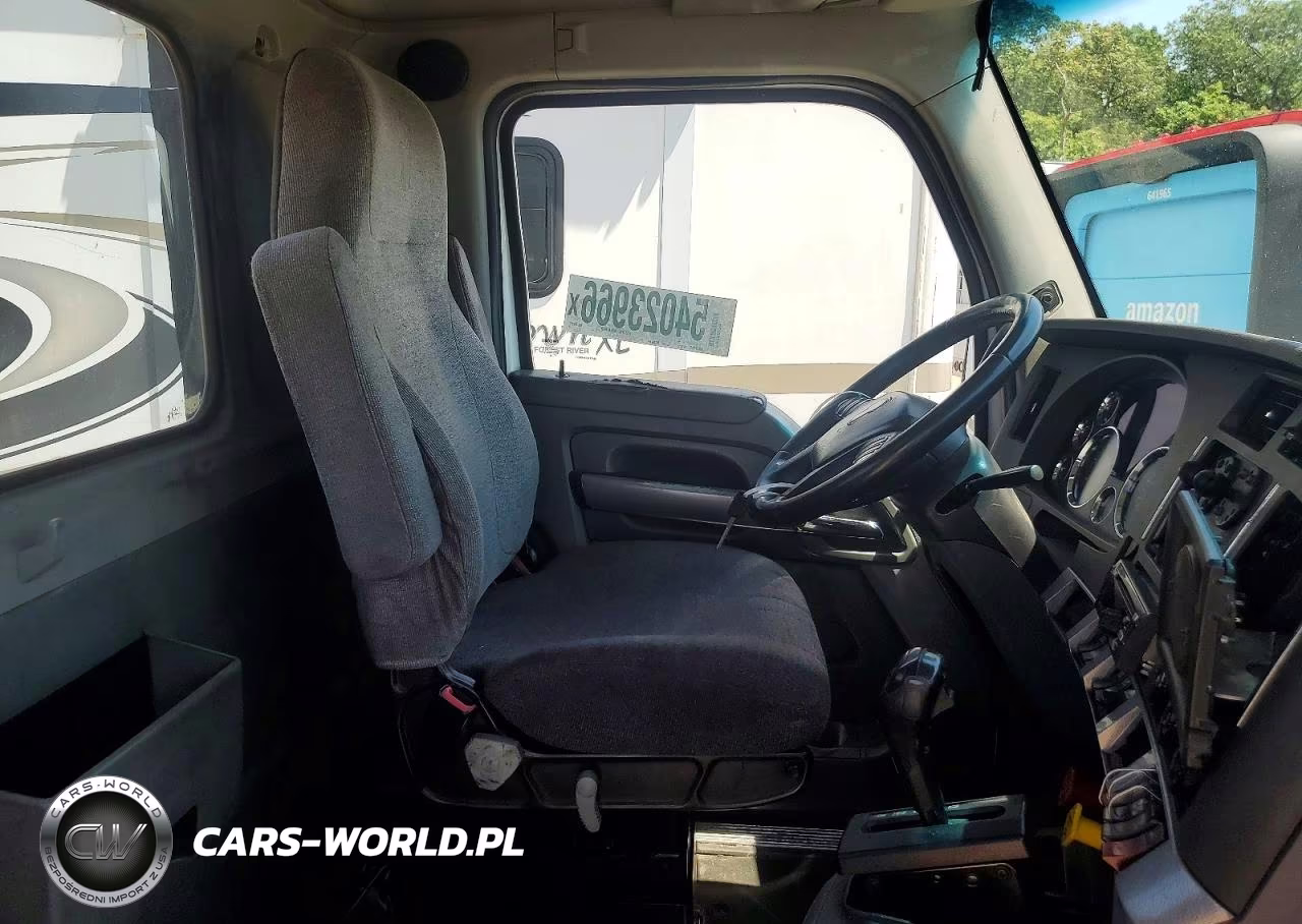 2016 Kenworth Construction T680 VIN:1XKYA48X0GJ496371 - 5