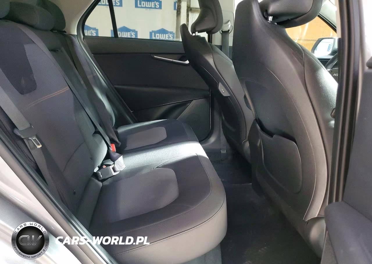 2026 Kia Niro Lx VIN:KNDCP3LE8T5319834 - 11