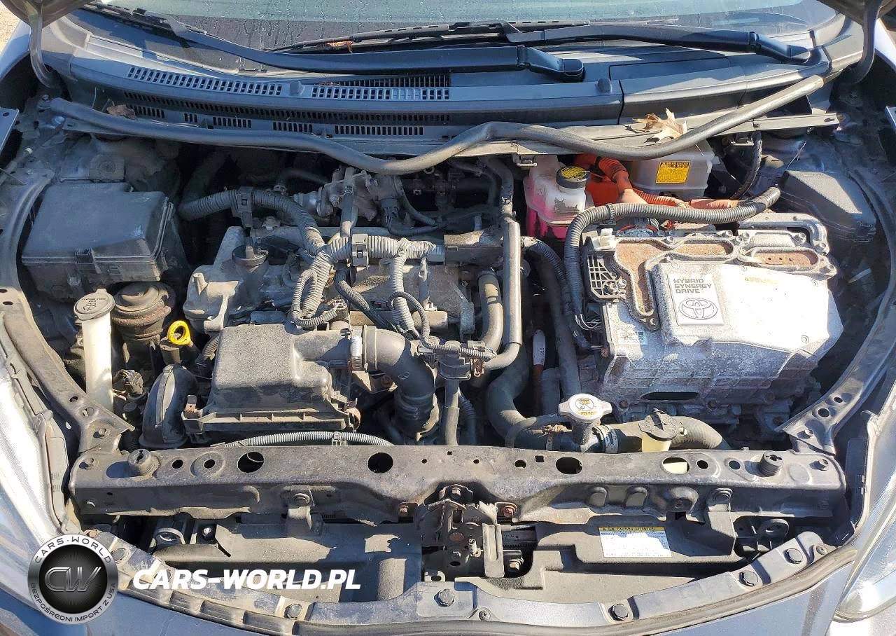 2016 Toyota Prius C Two VIN:JTDKDTB36G1590649 - 11