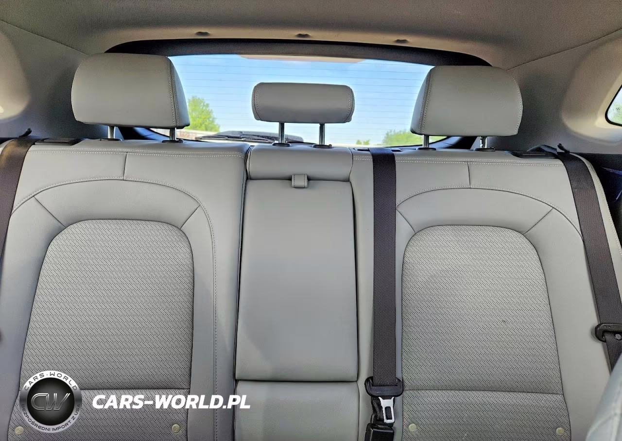 2021 Hyundai Kona Limited VIN:KM8K33A52MU615204 - 10