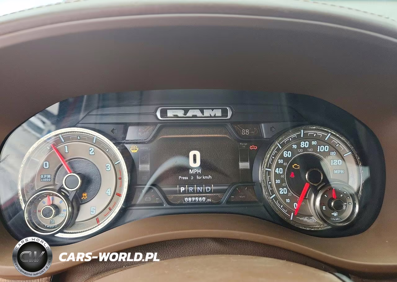 2022 Ram 3500 Longhorn VIN:3C63RRKLXNG104634 - 9