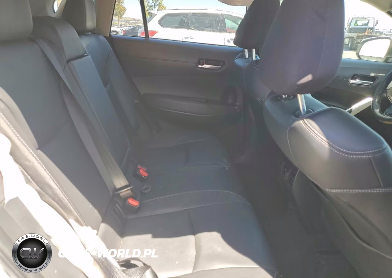 2022 Toyota Corolla Cross Xle VIN:7MUDAAAG6NV030713 - 11