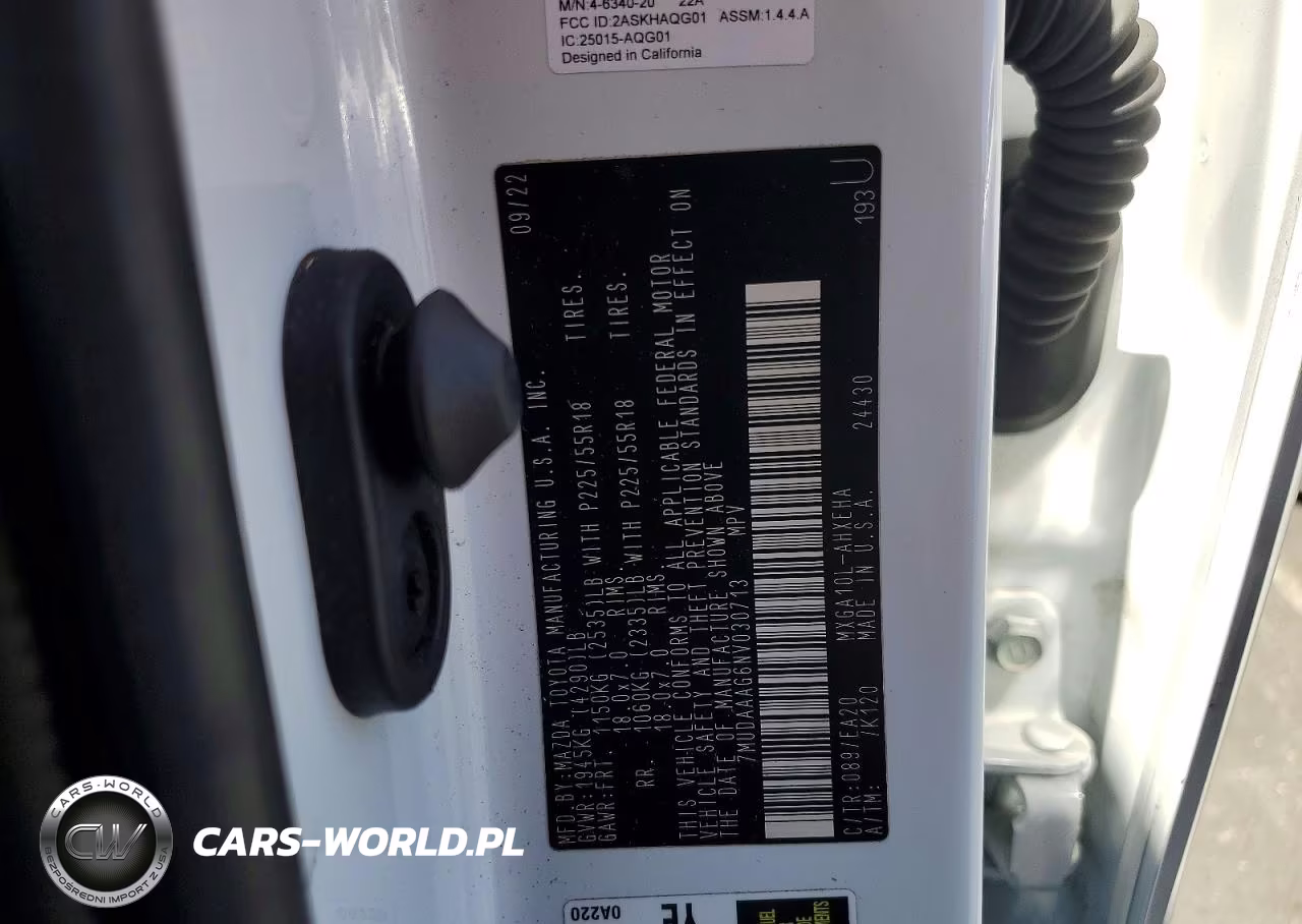 2022 Toyota Corolla Cross Xle VIN:7MUDAAAG6NV030713 - 14