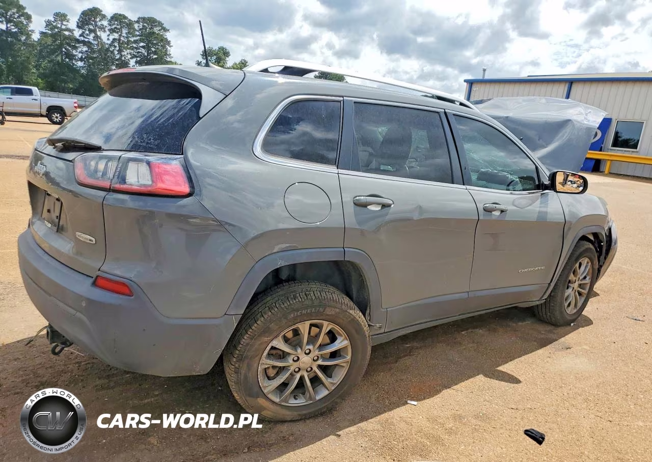 2020 Jeep Cherokee Latitude Plus VIN:1C4PJMLB2LD603478 - 3