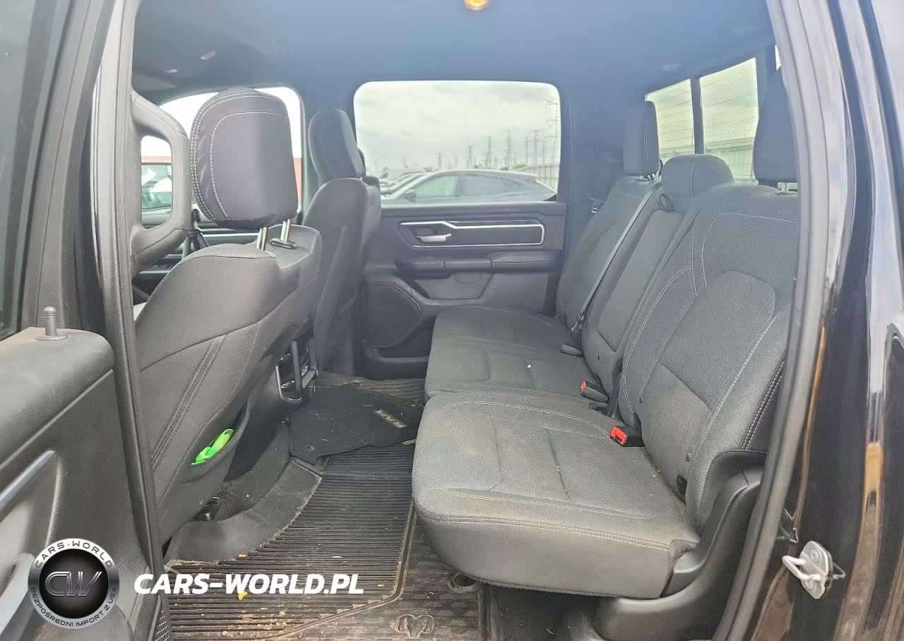 2019 Ram 1500 Big Horn VIN:1C6SRFFT0KN500966 - 10