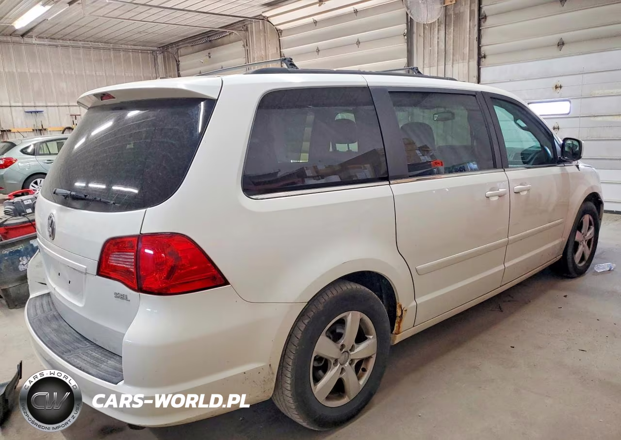 2011 Volkswagen Routan Sel VIN:2V4RW5DG0BR747672 - 3
