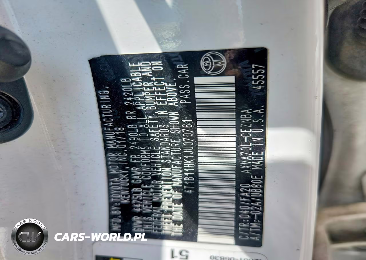 2018 Toyota Camry Le VIN:4T1B11HK1JU070761 - 12