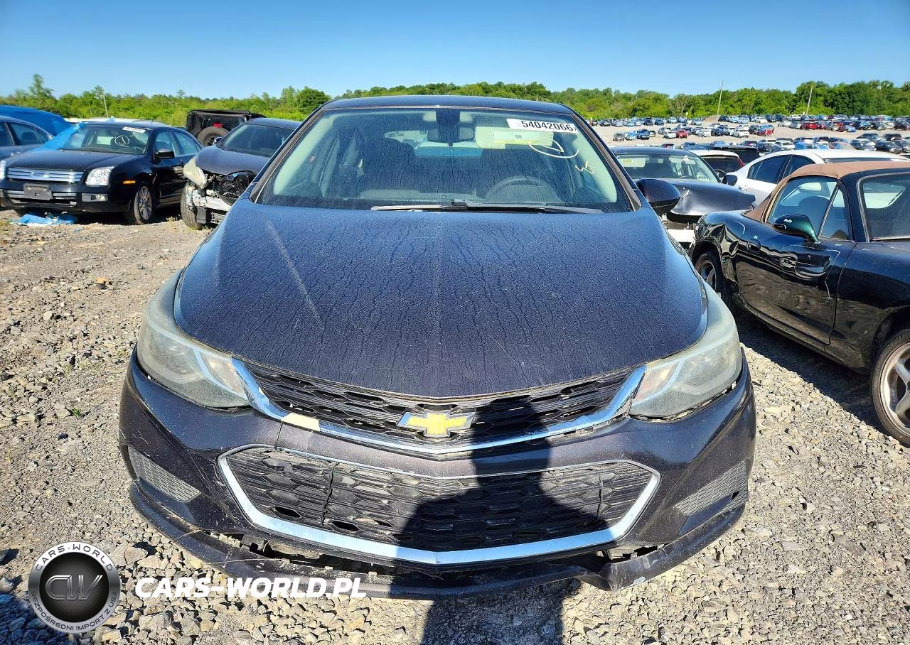 2017 Chevrolet Cruze Lt VIN:1G1BE5SMXH7228218 - 5