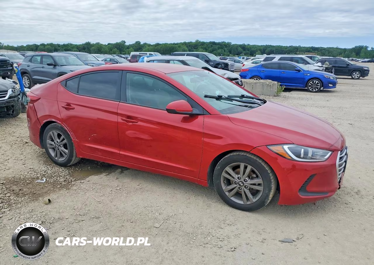 2017 Hyundai Elantra Se VIN:5NPD84LF5HH176221 - 4