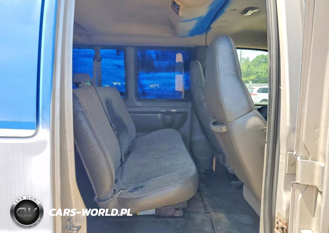 2008 Chevrolet Express G3500 VIN:1GAHG39K981132578 - 10