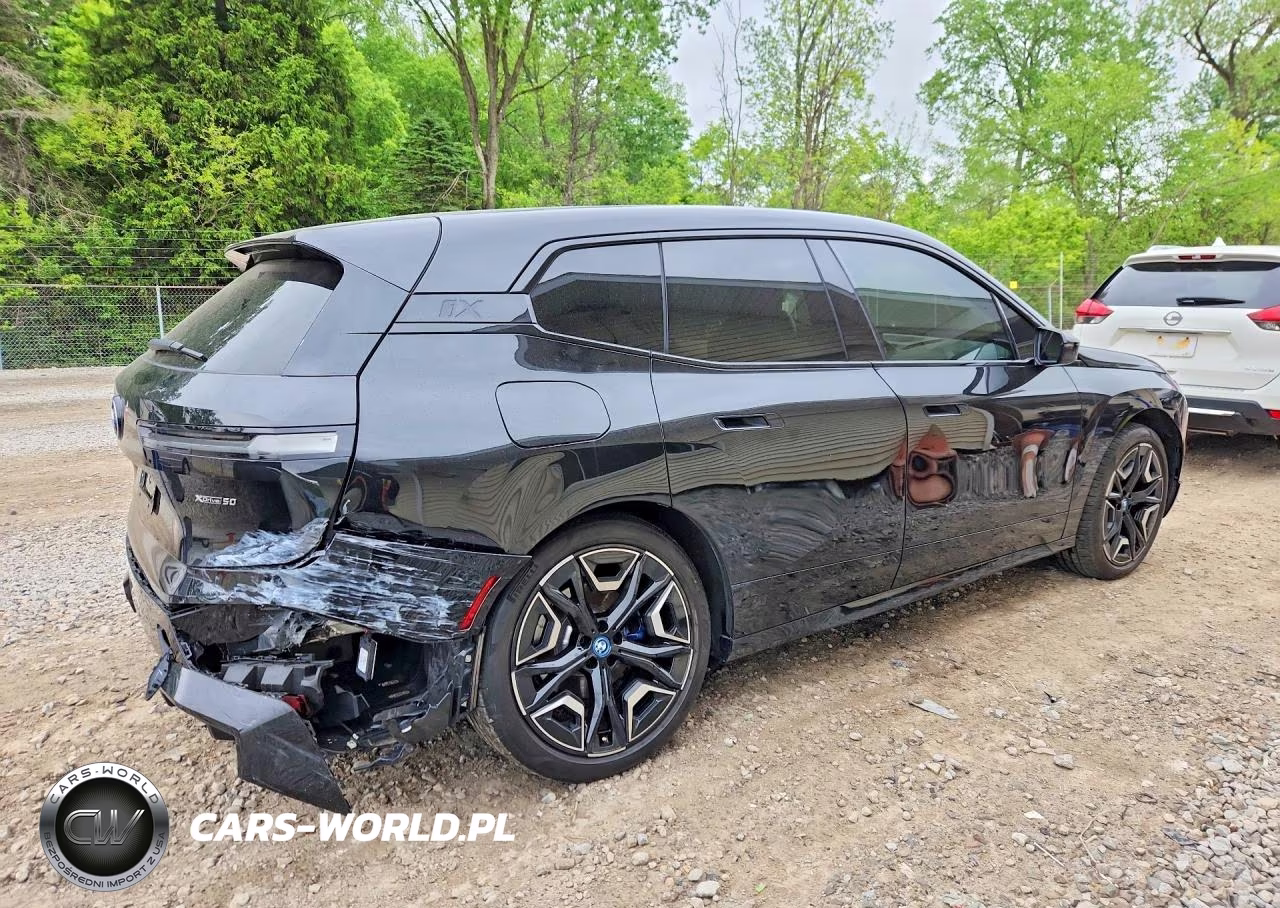 2024 BMW Ix xDrive50 VIN:WB523CF04RCR71180 - 3