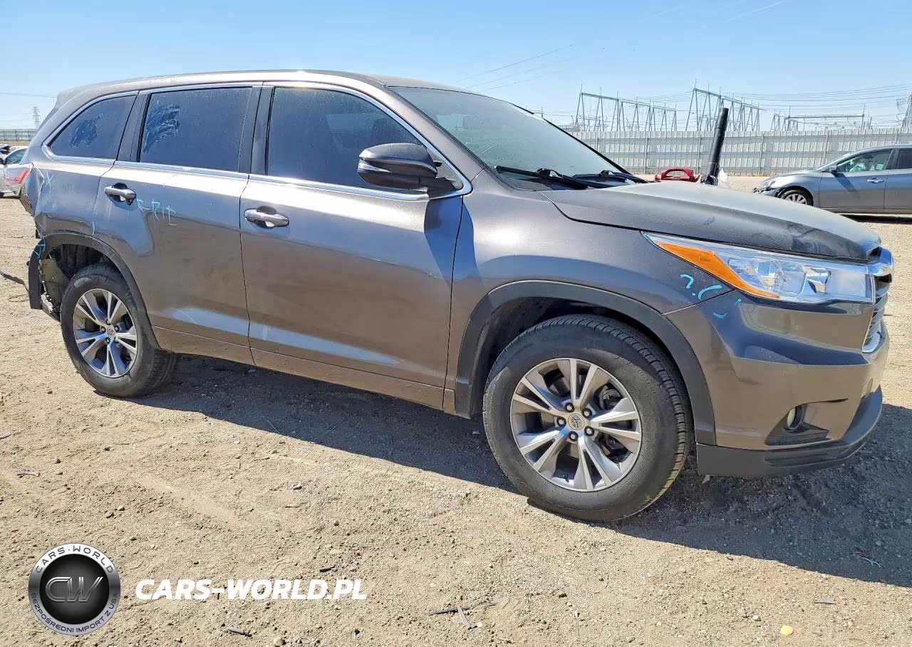 2015 Toyota Highlander Le Plus VIN:5TDZKRFH0FS065228 - 4