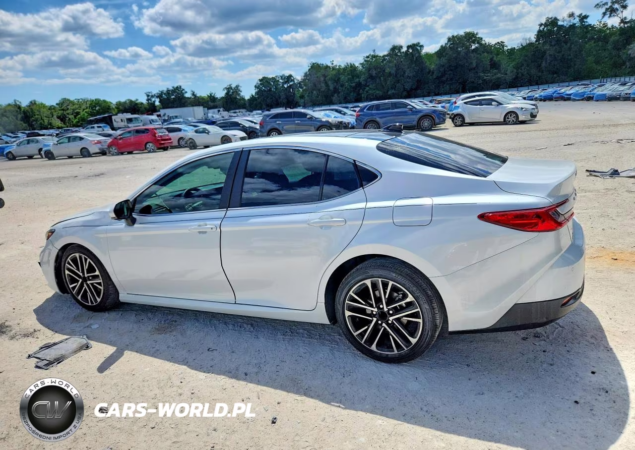 2025 Toyota Camry Xle VIN:4T1DAACK7SU631501 - 2