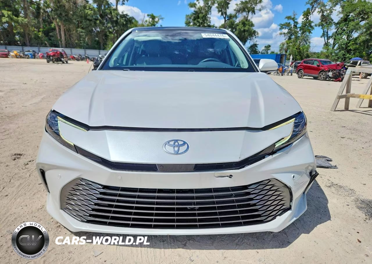 2025 Toyota Camry Xle VIN:4T1DAACK7SU631501 - 5