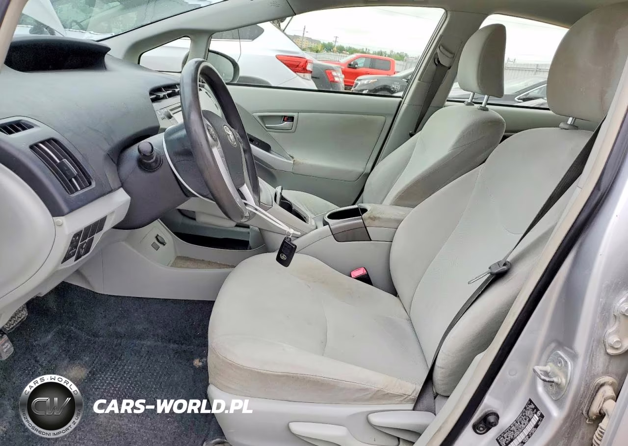 2012 Toyota Prius Two VIN:JTDKN3DUXC5389830 - 7