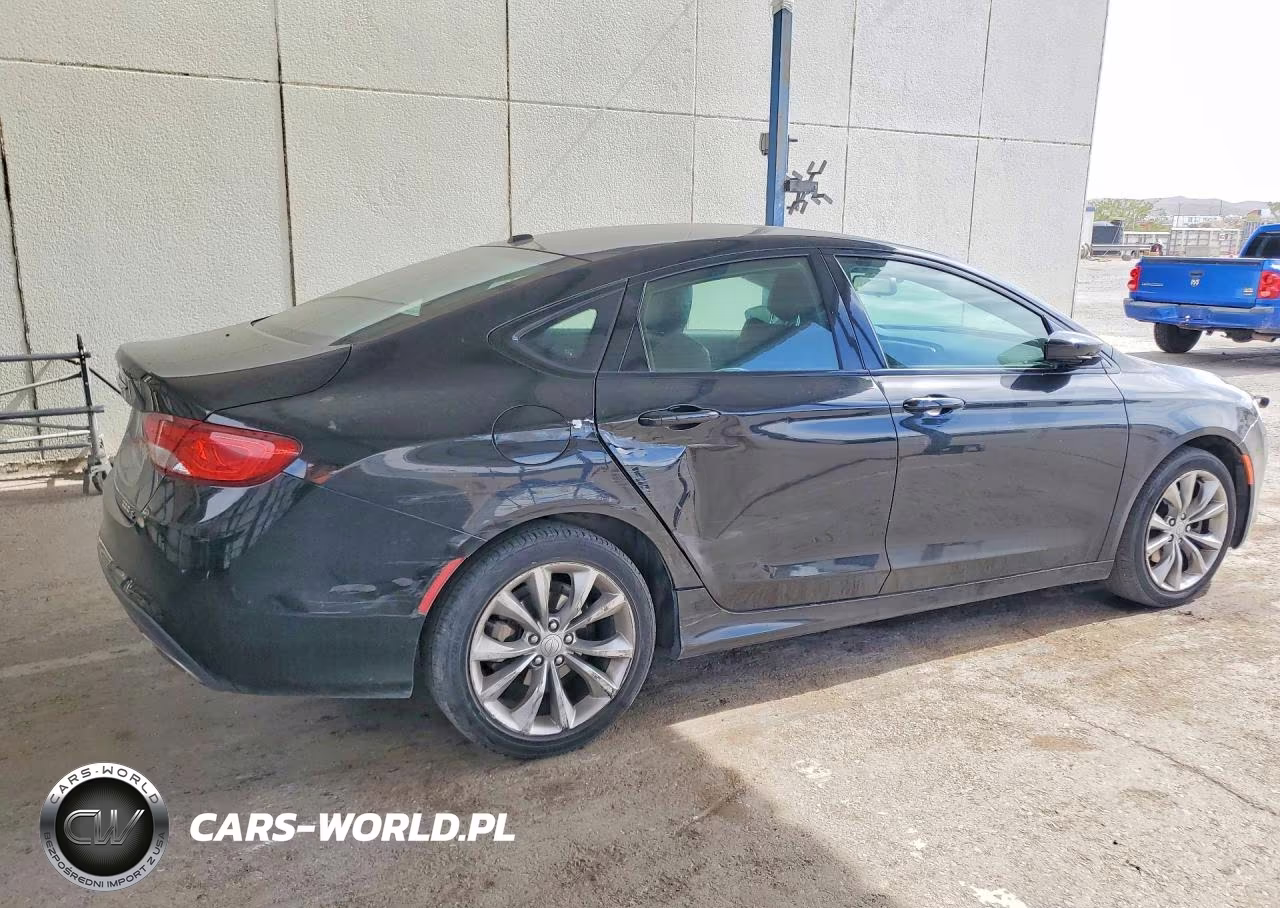 2015 Chrysler 200 S VIN:1C3CCCBB1FN596904 - 3