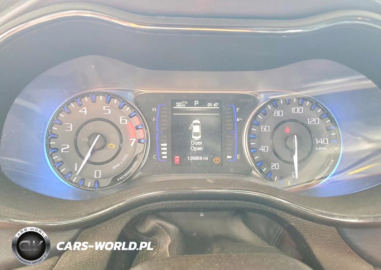 2015 Chrysler 200 S VIN:1C3CCCBB1FN596904 - 9