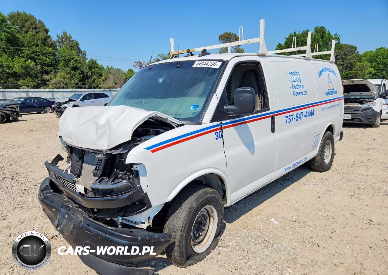 2022 Chevrolet Express G2500
