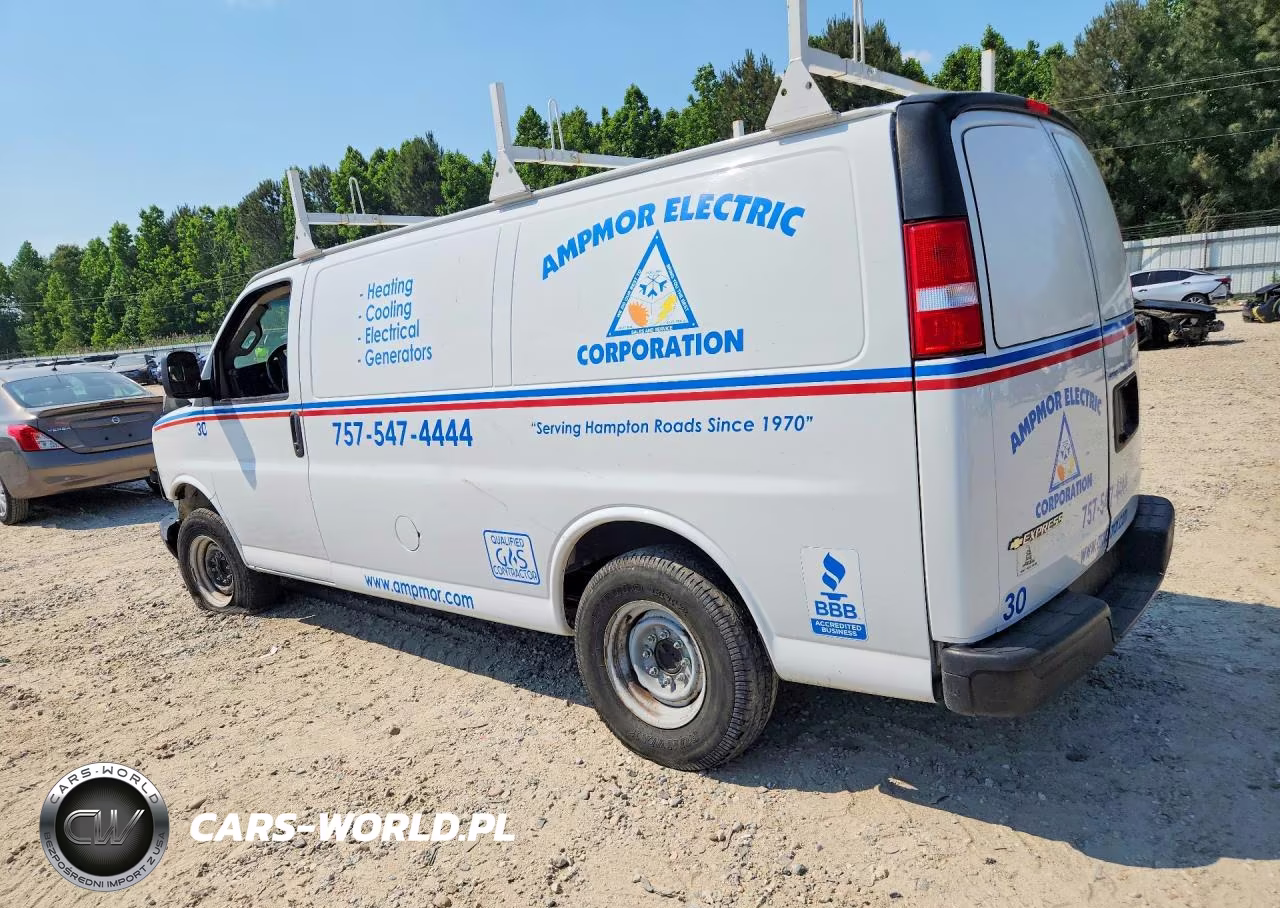 2022 Chevrolet Express G2500 VIN:1GCWGAFP4N1165891 - 2