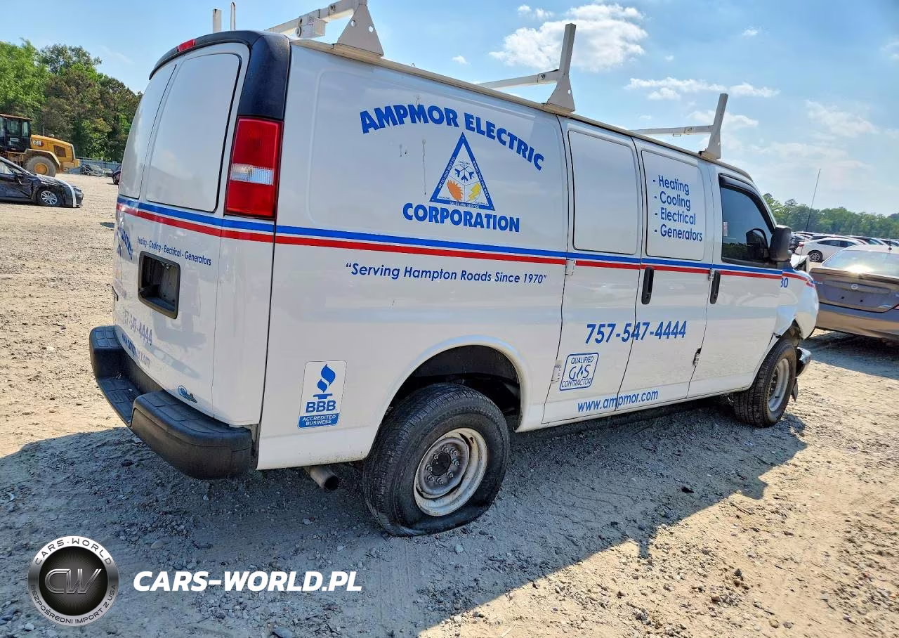 2022 Chevrolet Express G2500 VIN:1GCWGAFP4N1165891 - 3