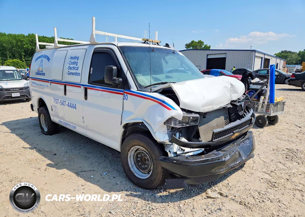 2022 Chevrolet Express G2500 VIN:1GCWGAFP4N1165891 - 4