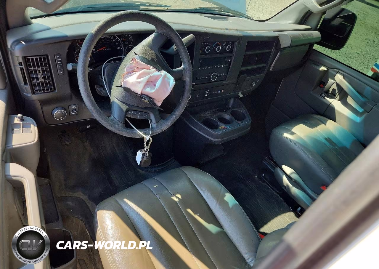 2022 Chevrolet Express G2500 VIN:1GCWGAFP4N1165891 - 8