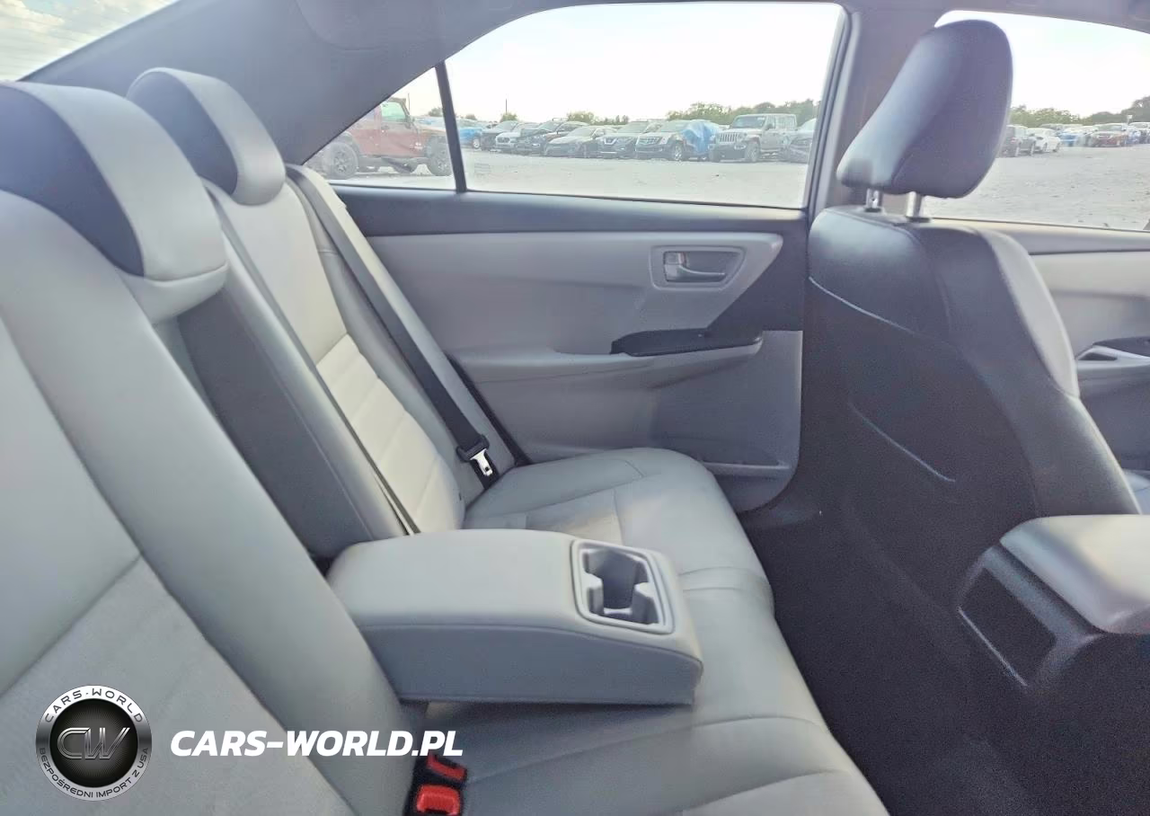 2017 Toyota Camry Se VIN:4T1BF1FKXHU713638 - 10