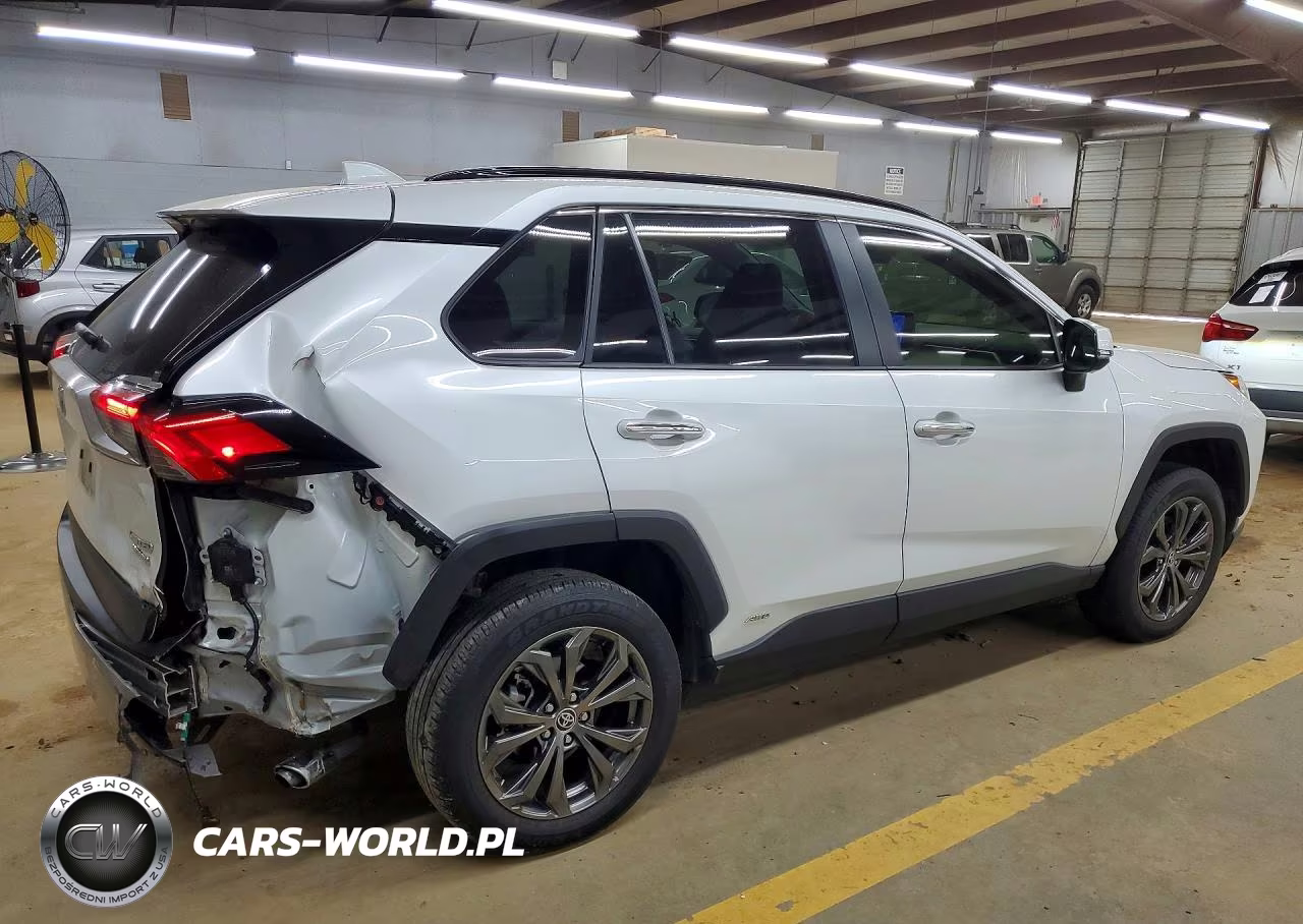 2024 Toyota Rav4 Limited VIN:JTMD6RFV6RD555886 - 3