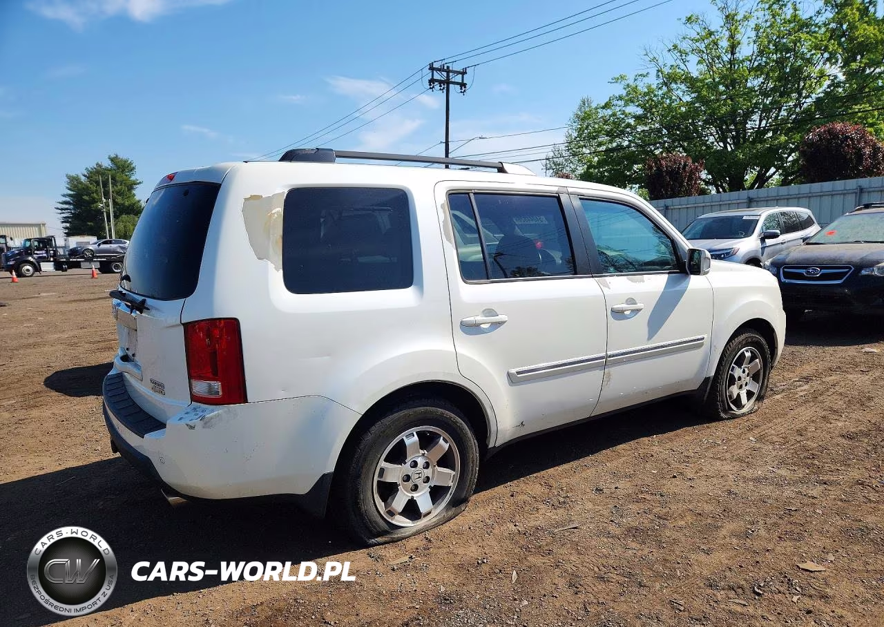2011 Honda Pilot Touring VIN:5FNYF4H98BB086836 - 3