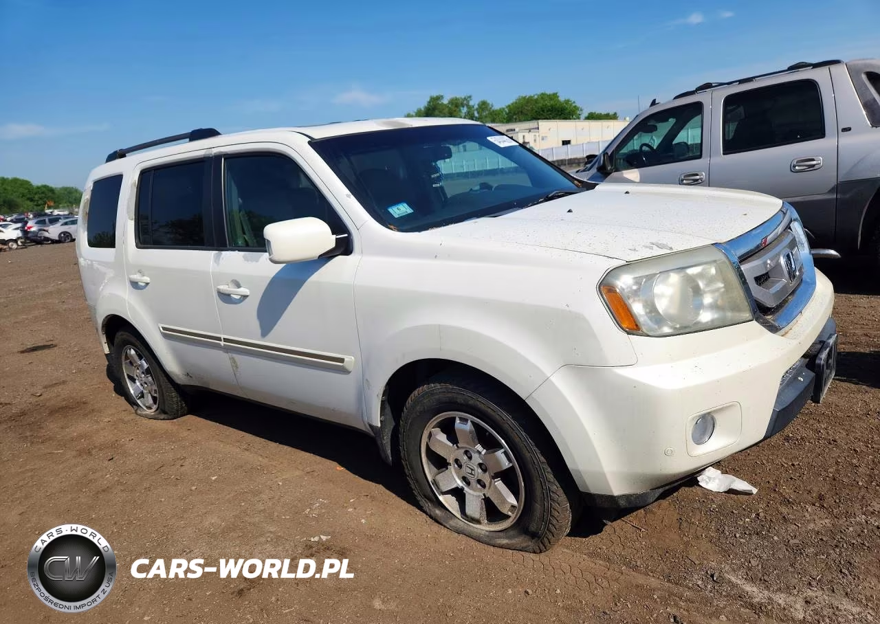 2011 Honda Pilot Touring VIN:5FNYF4H98BB086836 - 4