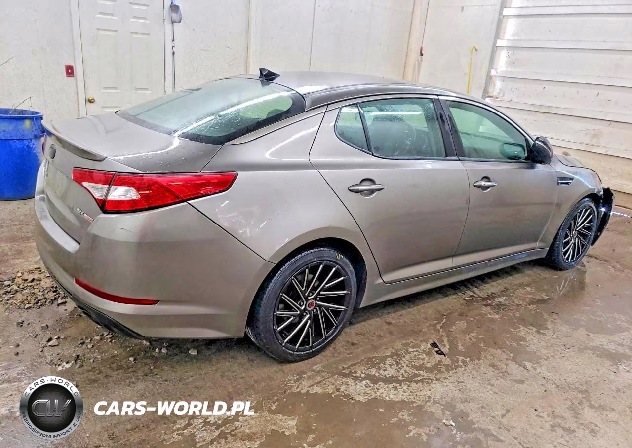 2013 Kia Optima Sx VIN:5XXGR4A6XDG105891 - 3