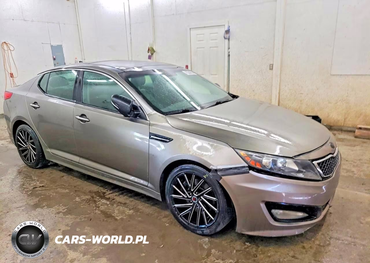 2013 Kia Optima Sx VIN:5XXGR4A6XDG105891 - 4