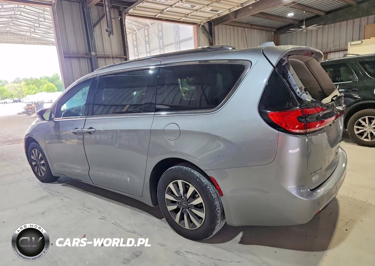 2021 Chrysler Pacifica Touring L VIN:2C4RC1BG2MR531498 - 2