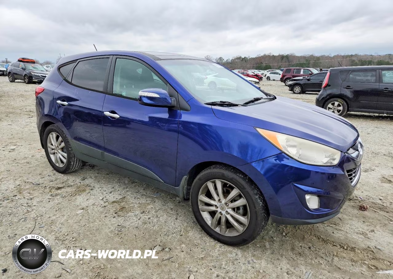 2012 Hyundai Tuscan VIN:KM8JU3AC8CU344638 - 4