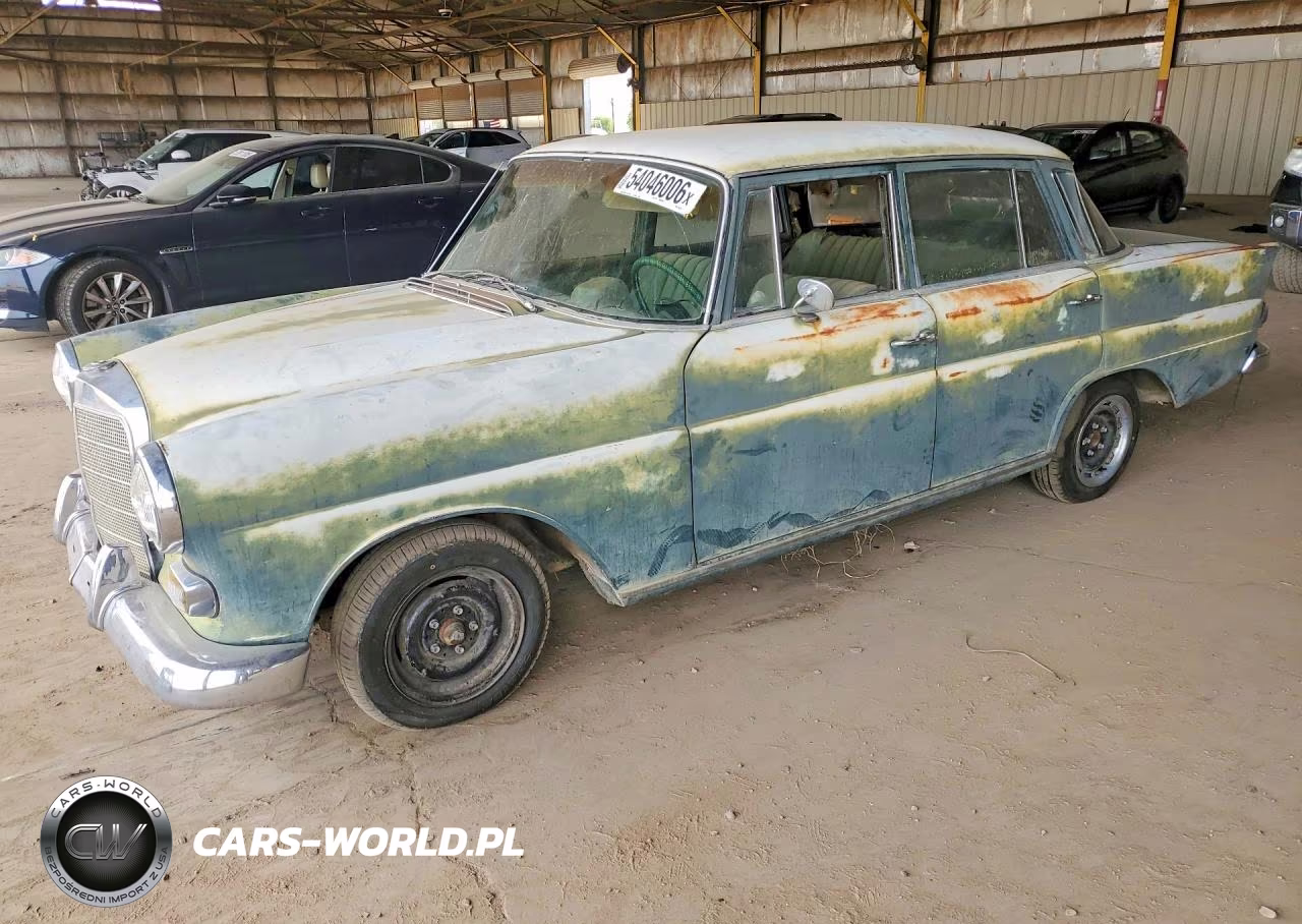 1966 Mercedes 200D Rwd