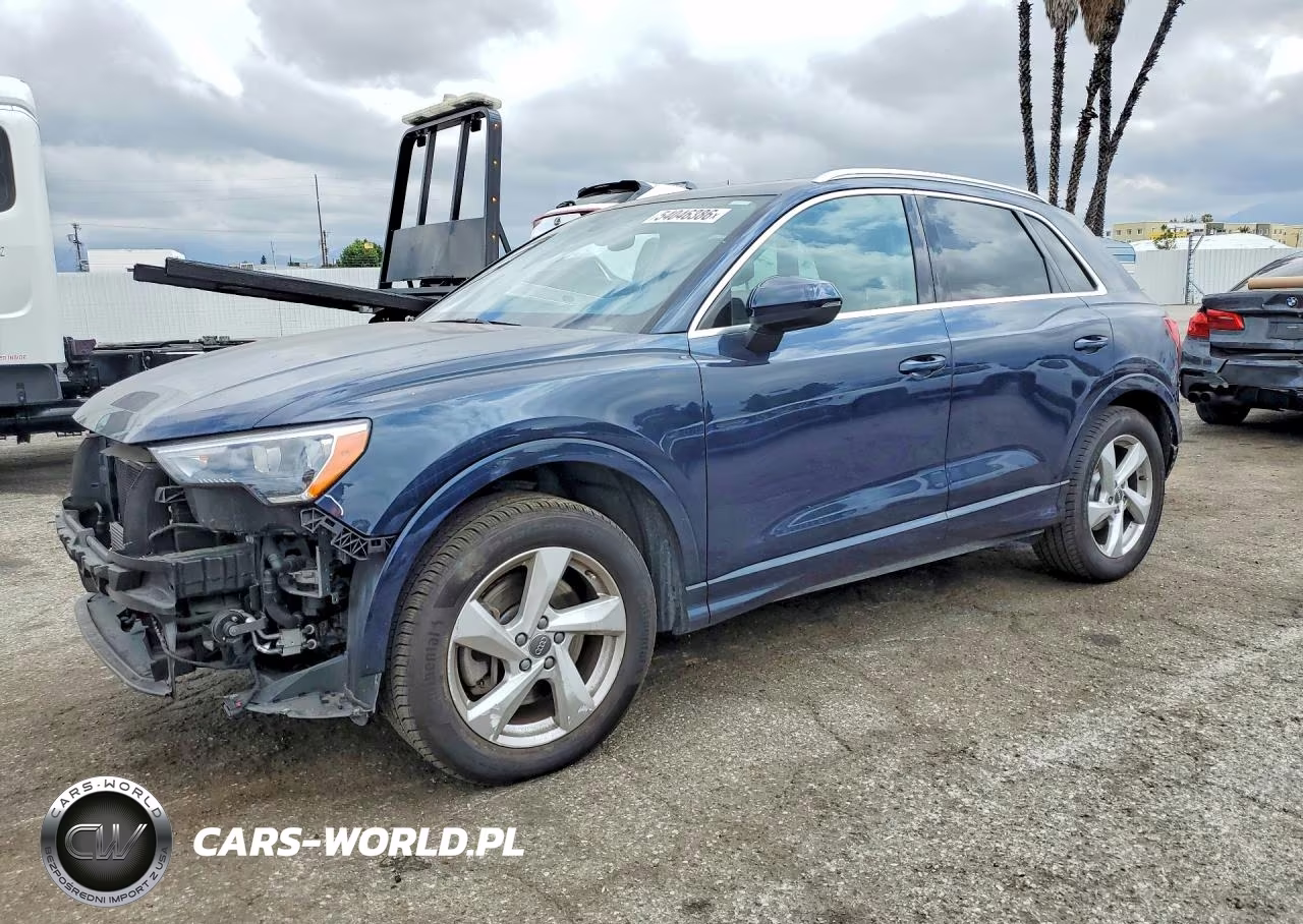 2020 Audi Q3 Premium VIN:WA1AECF3XL1028034 - 1