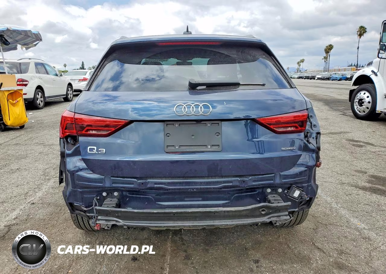2020 Audi Q3 Premium VIN:WA1AECF3XL1028034 - 6