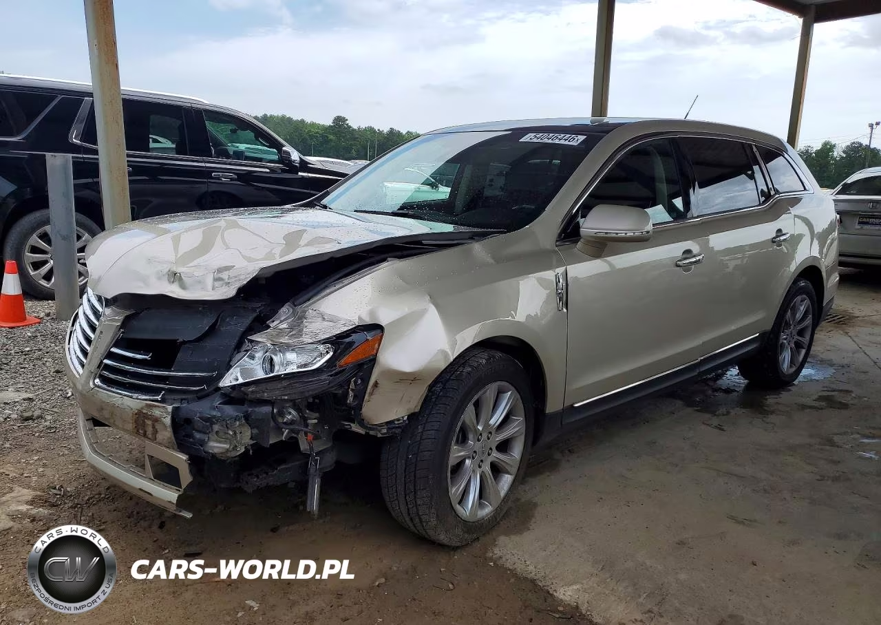 2017 Lincoln Mkt – zdjęcie 1 z 12