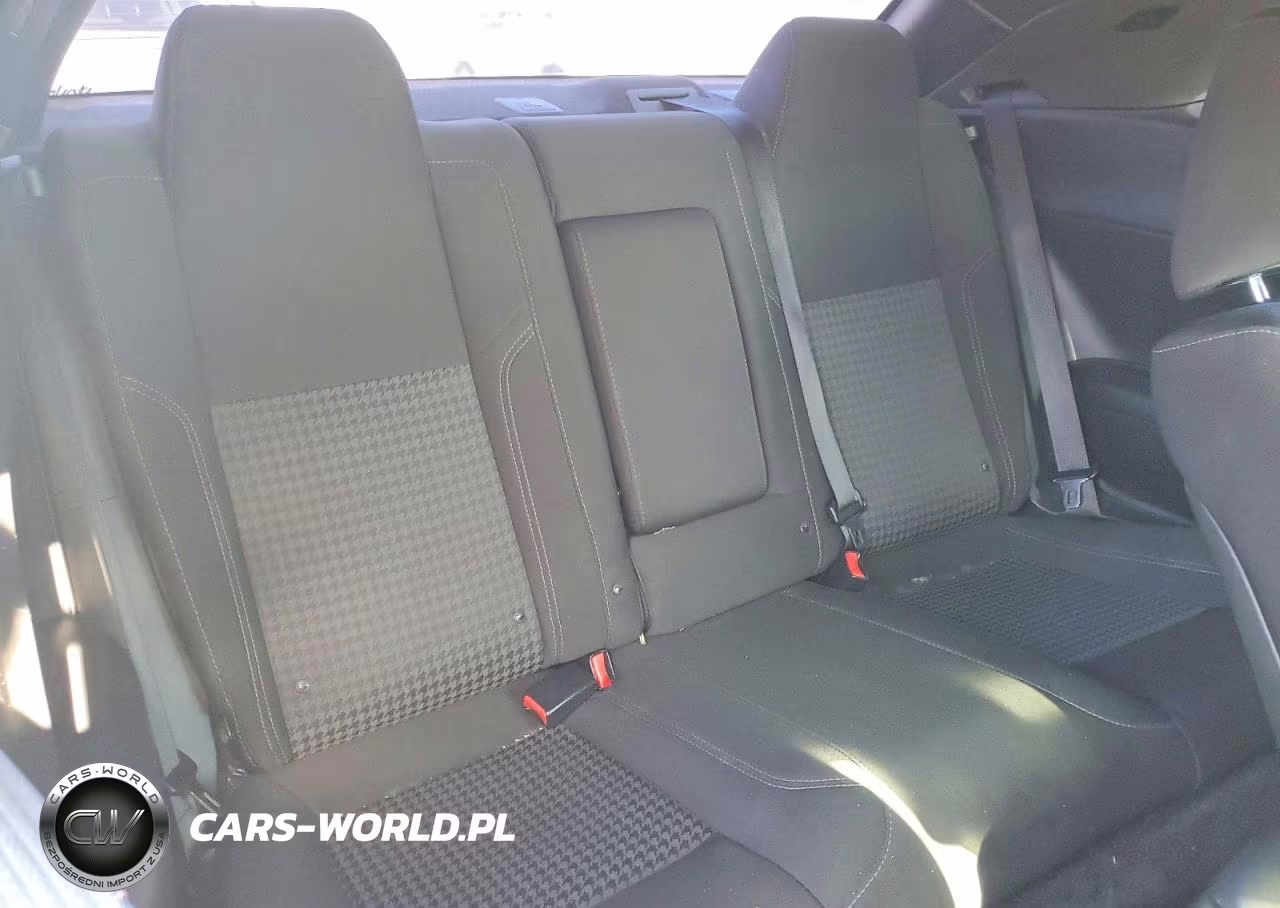 2015 Dodge Challenger Sxt VIN:2C3CDZAG6FH816544 - 10