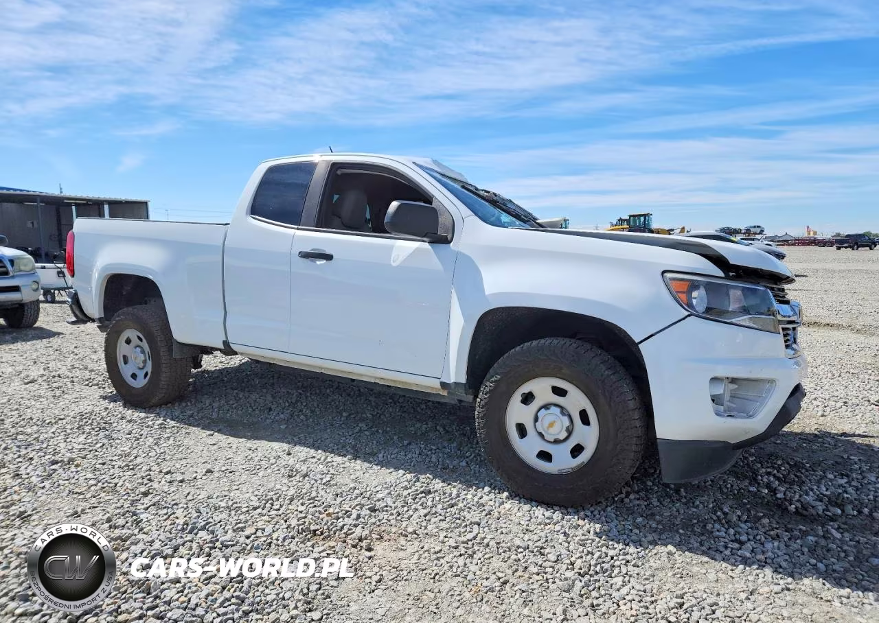 2018 Chevrolet Colorado VIN:1GCHSBEA0J1211611 - 4