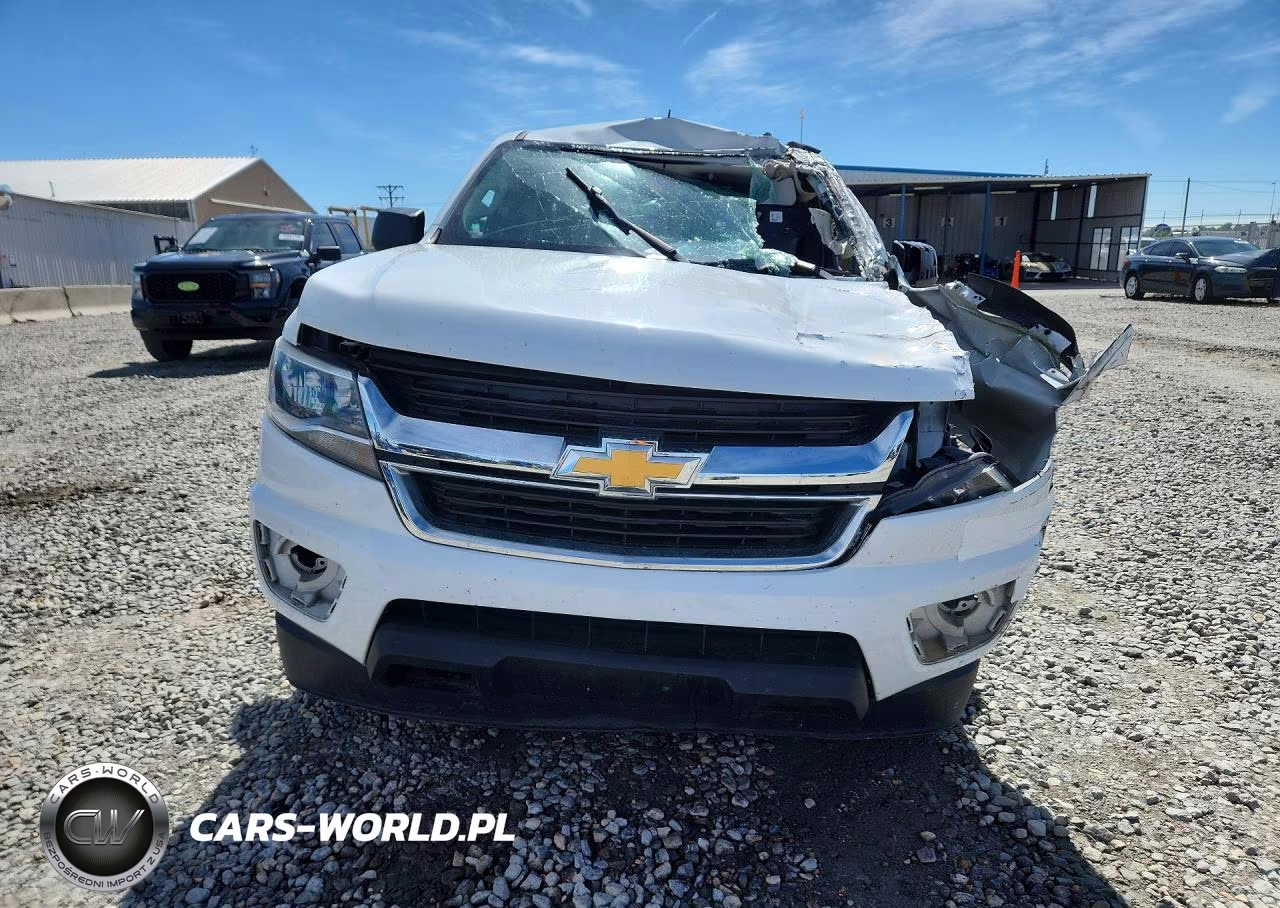 2018 Chevrolet Colorado VIN:1GCHSBEA0J1211611 - 5