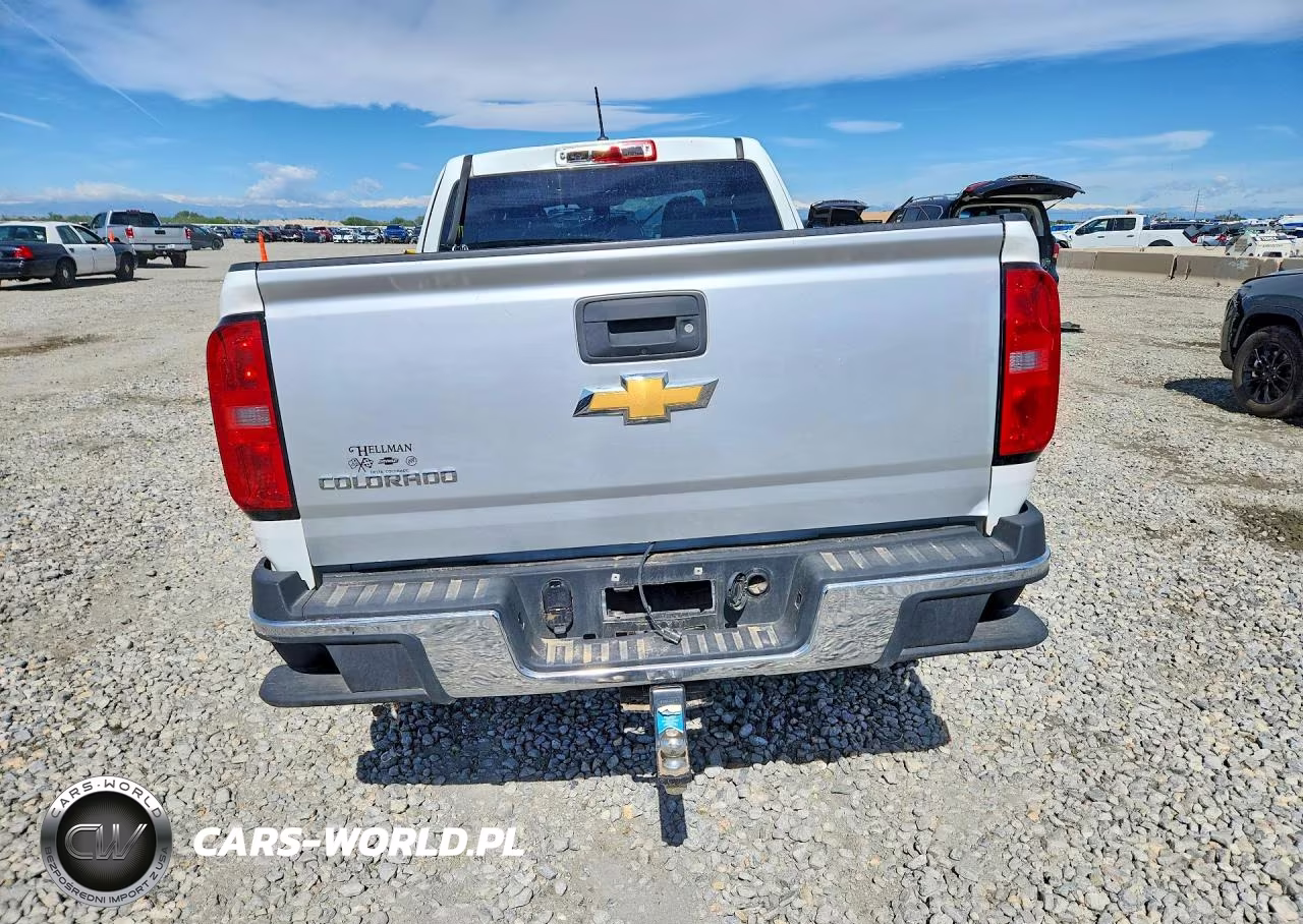 2018 Chevrolet Colorado VIN:1GCHSBEA0J1211611 - 6