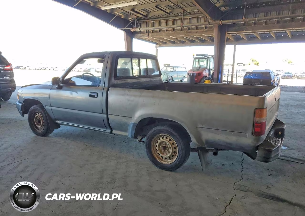1989 Toyota Pickup Deluxe VIN:JT4RN81P2K0032812 - 2