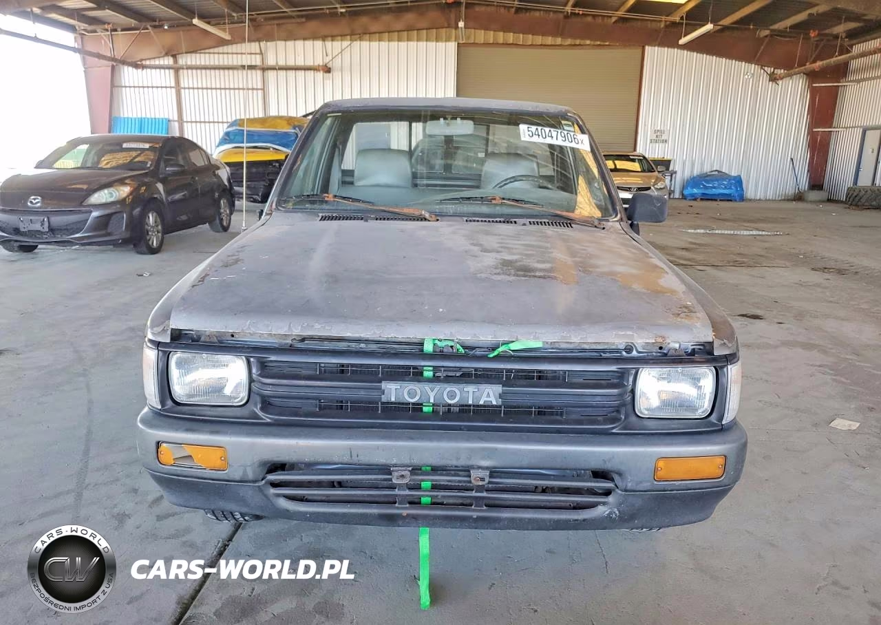 1989 Toyota Pickup Deluxe VIN:JT4RN81P2K0032812 - 5