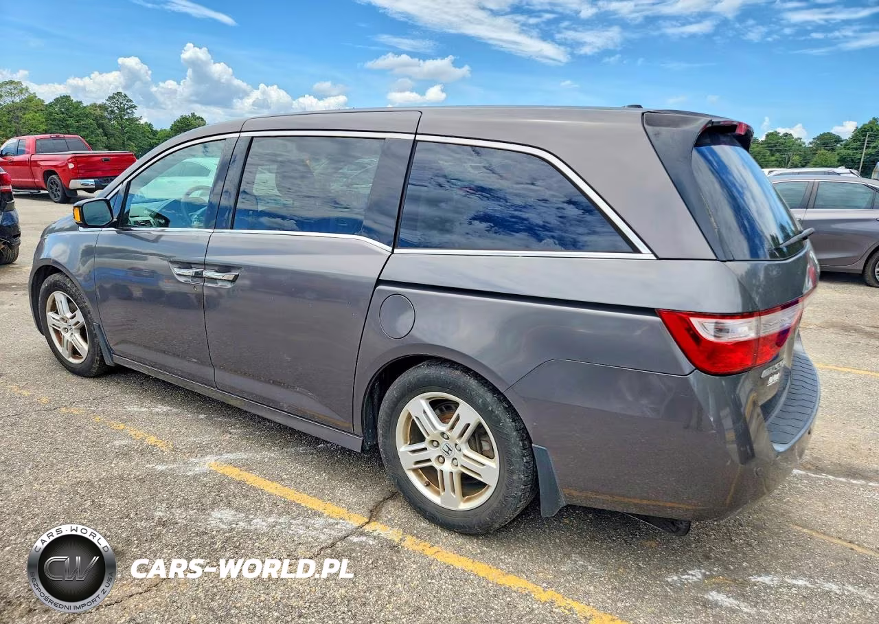 2012 Honda Odyssey Touring VIN:5FNRL5H90CB134835 - 2